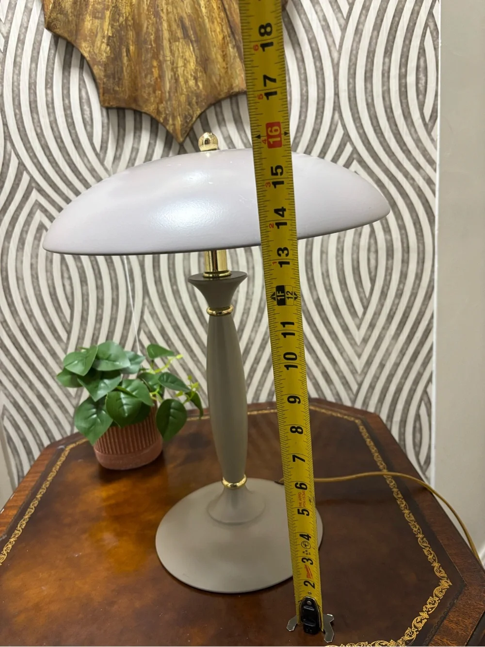 N/A like greige
